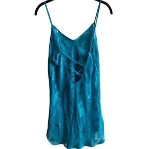 SOLANGe  he’s vintage ￼women’s emerald green floral Nightgown/Lingerie M/L